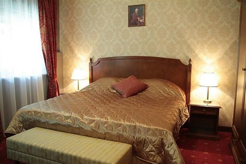 Mozart Hotel 4*